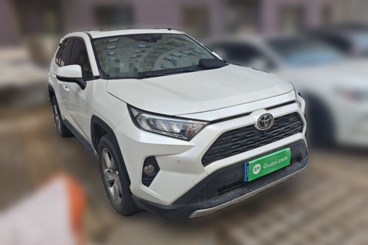 Used Toyota RAV4 2022 2.0L CVT Two-Wheel Drive Fashion Plus Edition Front Right 45 Deg