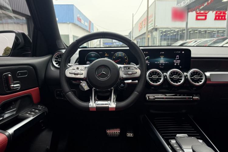 Used Mercedes-Benz GLB AMG 2021-Year Restyled AMG GLB 35 4MATIC Interior 2