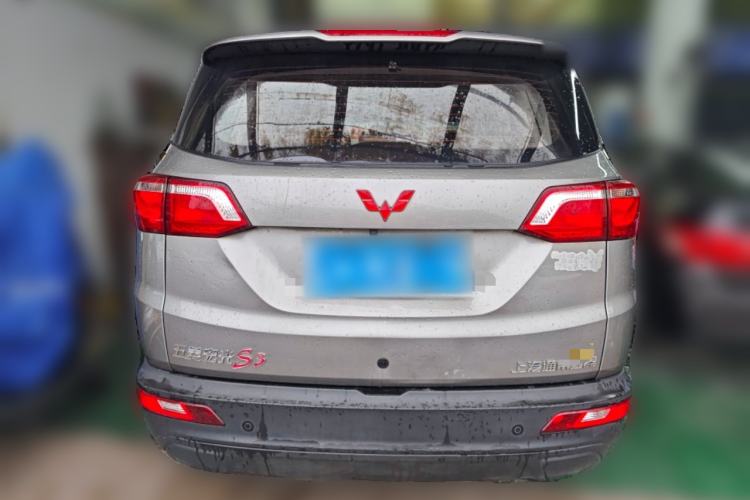 Used Wuling Hongguang S3 2018 1.5L Manual Comfort Model China V Standard
