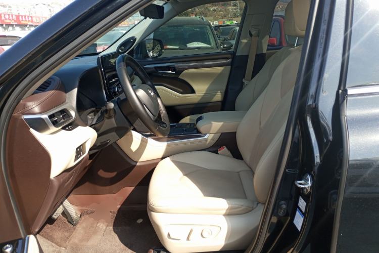 Used Toyota Highlander 2022 Dual-Engine 2.5L Four-Wheel Drive Supreme Edition 7-Seater
