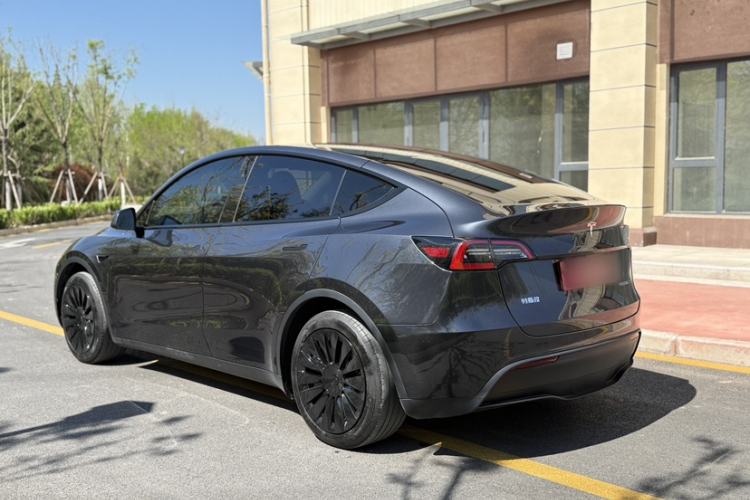 Used Tesla Model Y 2024 Rear-Wheel-Drive Version

