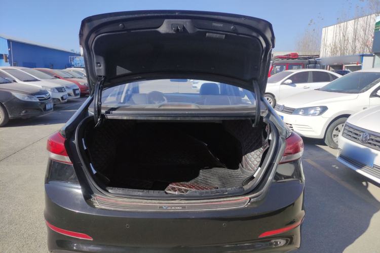 Used Hyundai Elantra (6th Generation / Lingdong) 2016 1.6L Automatic ZhiXuan – Elite Version Trunk