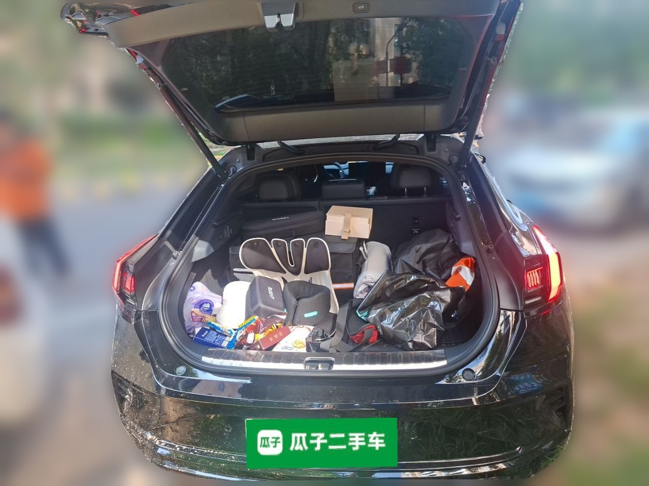 Zeekr 001 2026 95° All-Wheel-Drive Max Edition — снимка 19