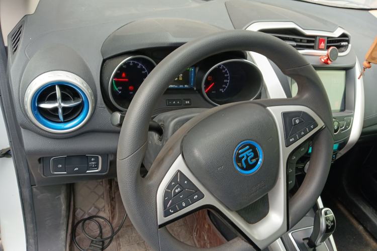 Used BYD Yuan New Energy 2018 EV360 Smart Connect Cool Edition
