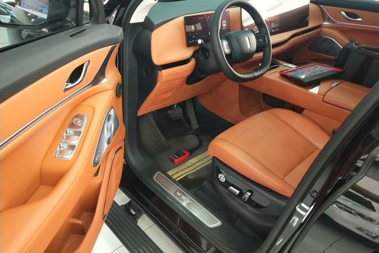 Used Wey Lanshan 2025 Four-Wheel Drive Max Driver Seat