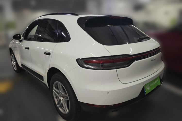 Used Porsche Macan 2018 Macan 2.0T Rear Left 45 Deg
