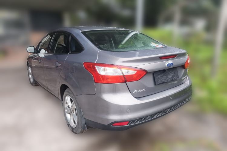 Used Ford Focus 2012 Sedan 1.6L Automatic Fashion Edition