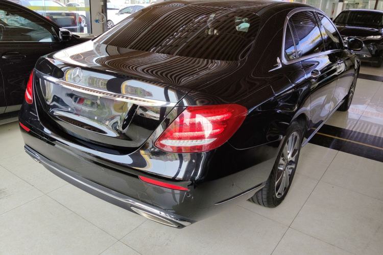 Used Mercedes-Benz E-Class 2016 E 200 L Rear Right 45 Deg