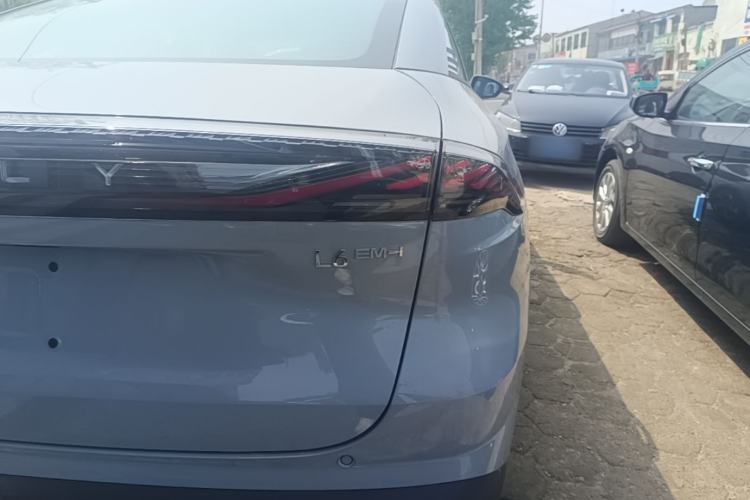 Used Geely Galaxy L6 2025 EM-i 140km Explorer+ Edition
