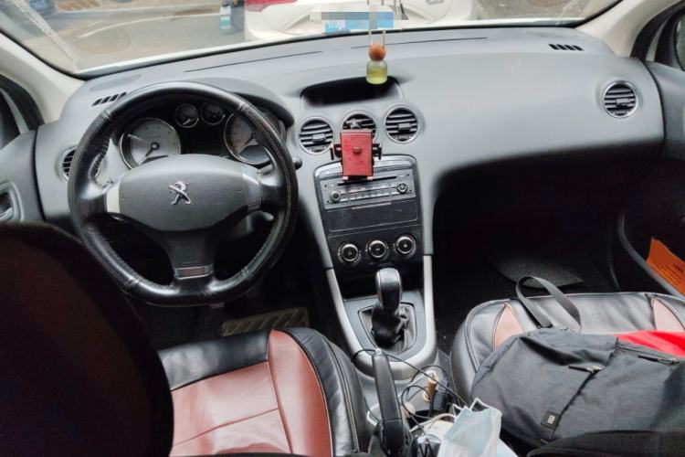 Used Peugeot 408 2013 2.0L Manual Comfort Edition
