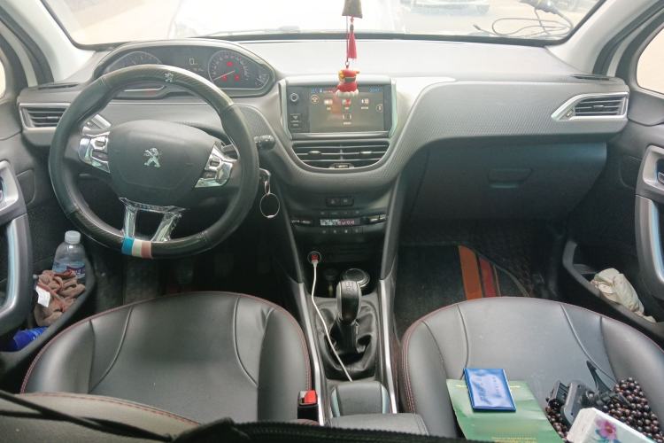 Used Peugeot 2008 2014 1.6L Manual Fashion Edition Center Console