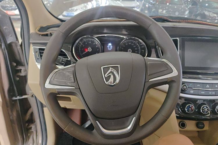 Used Baojun 730 2016 1.5L Manual Comfort Version 7 Seats China V Emission Standard
