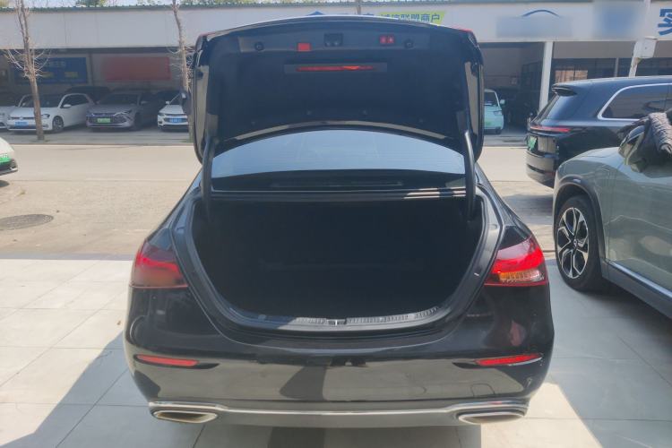 Used Mercedes-Benz E-Class 2022 Second Facelift E 300 L Fashion Edition