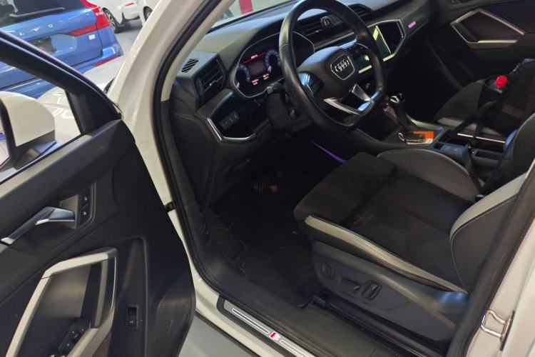 Used Audi Q3 2020 40 TFSI Fashion Dynamic Model Driver Seat