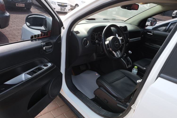 Used Jeep Compass 2014 2.4L four-wheel drive luxury version