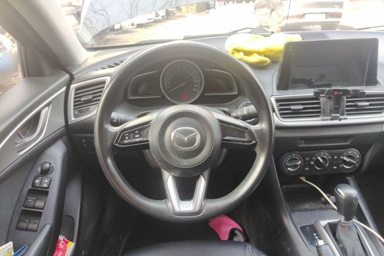 Used Mazda Mazda 3 Axela 2019 Cloud-Controlled Version Sedan 1.5L Automatic Comfort Trim China VI Standard