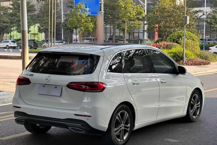 Used Mercedes-Benz B-Class 2020 B 200 Sport Edition Exterior 12