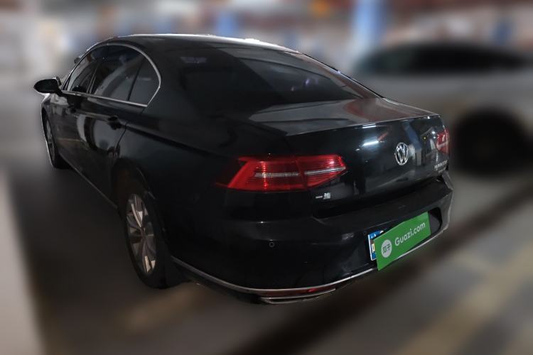 Used Volkswagen Magotan 2017 330TSI DSG Luxury Model Rear Left 45 Deg