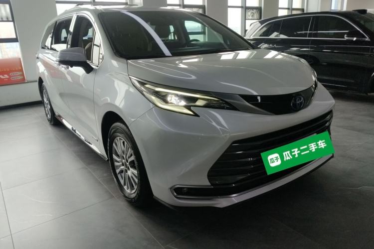 Used Toyota SIENNA 2021 2.5L Hybrid Luxury Edition