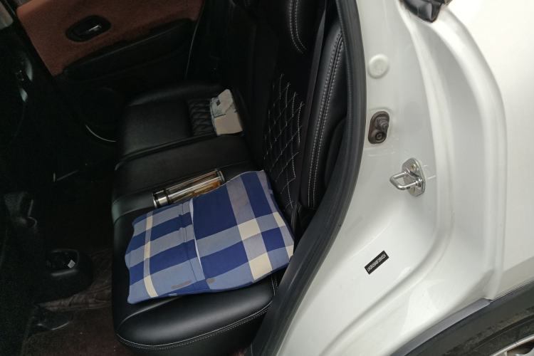 Used Honda Vezel 2015 1.8L CVT 2WD Elite Model
