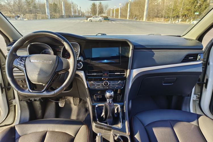 Used Venucia T70 2019 1.4T Manual Enjoyment Edition
