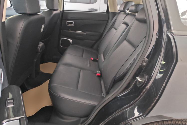 Used Mitsubishi ASX 2018 2.0L CVT Two-Wheel Drive Deluxe Edition

