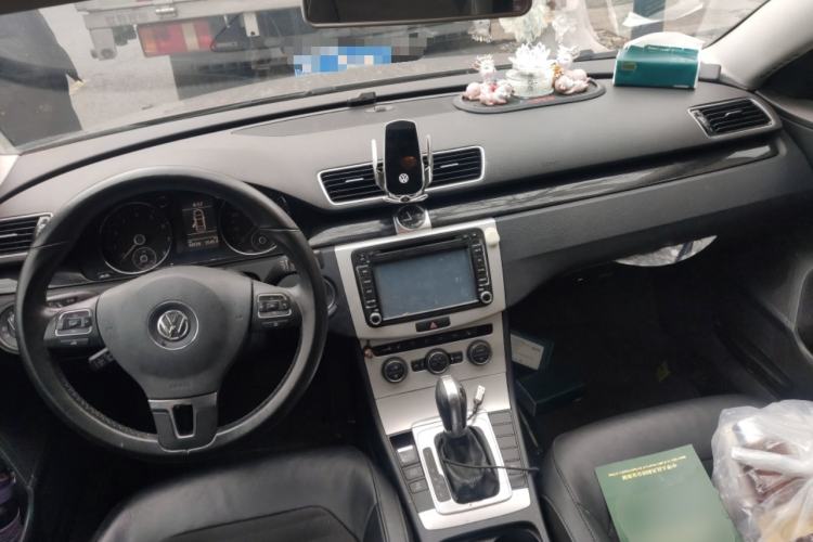 Used Volkswagen Magotan 2015 1.8TSI Luxury Model Center Console