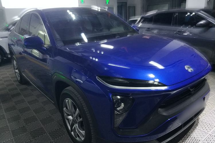 Used Nio EC6 2022 75 kWh Sport Edition Front Right 45 Deg