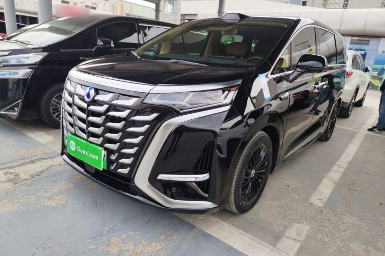 Used Denza D9 2025 DM-i Intelligent Drive 1020 Four-Wheel Drive Flagship Model