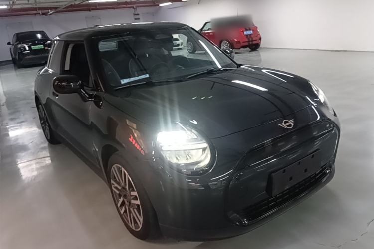 Used MINI Electric COOPER 2024 456km COOPER E Classic Edition
