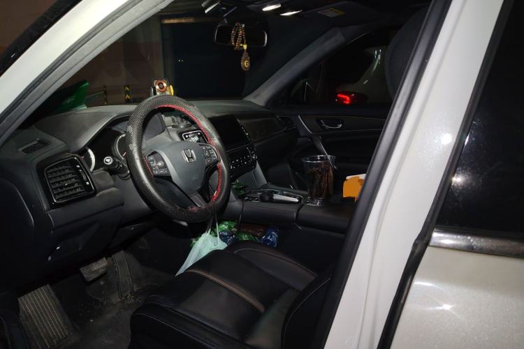 Used Honda UR-V 2020 370TURBO Two-Wheel Drive Luxury Edition
