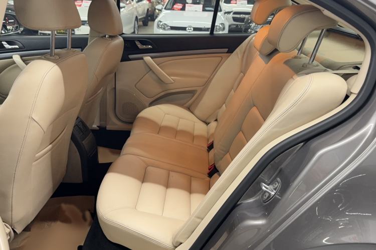 Used Skoda Octavia 2015 Classic Model 1.6L Automatic Yijie Version
