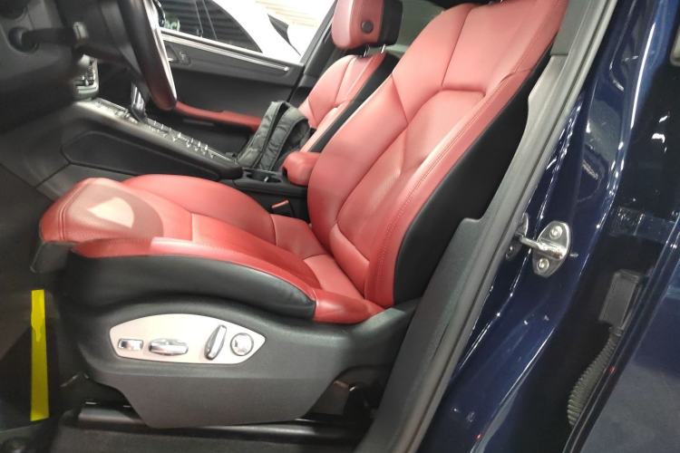 Used Porsche Macan 2021 Macan 2.0T

