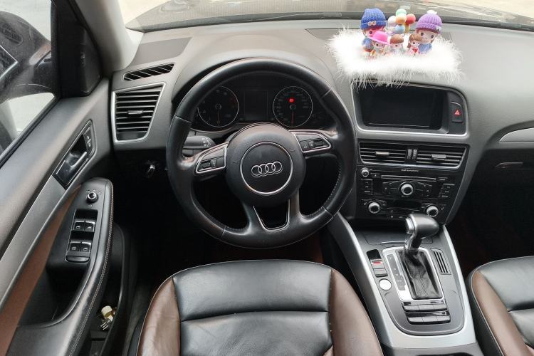 Used Audi Q5 2017 Plus 40 TFSI Technology Model