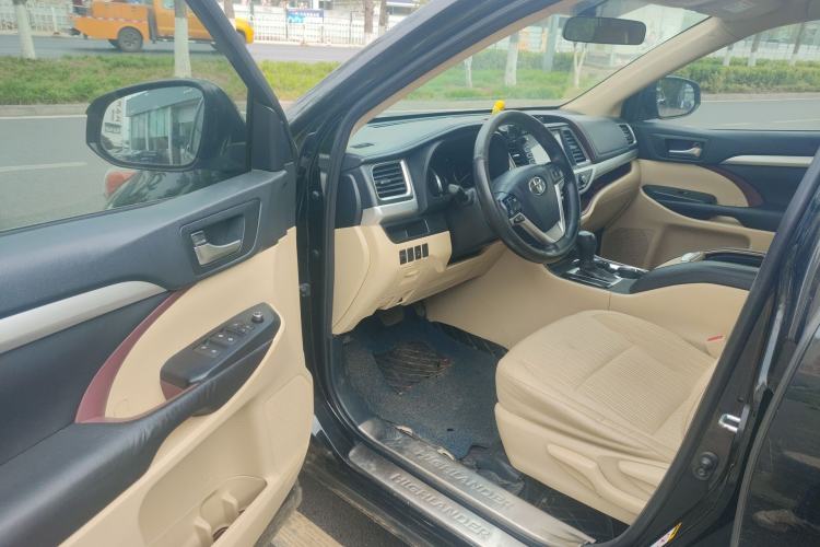 Used Toyota Highlander 2015 2.0T Four-Wheel Drive Elite Edition 7-Seater Driver Seat