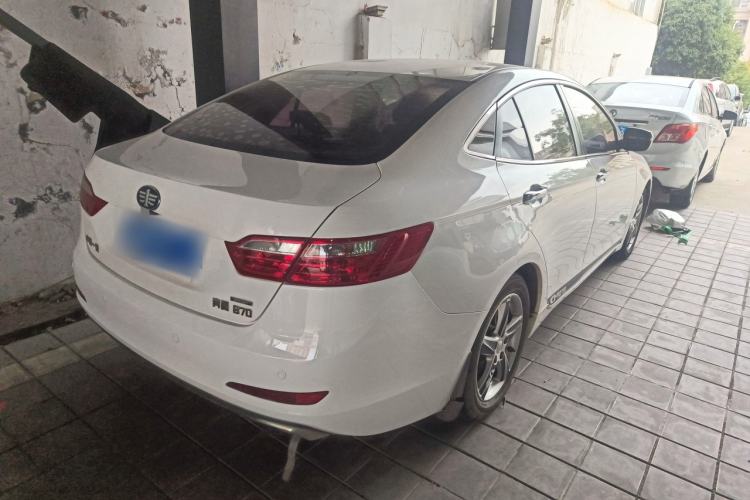 Used Bestune B70 2014 2.0L automatic luxury version
