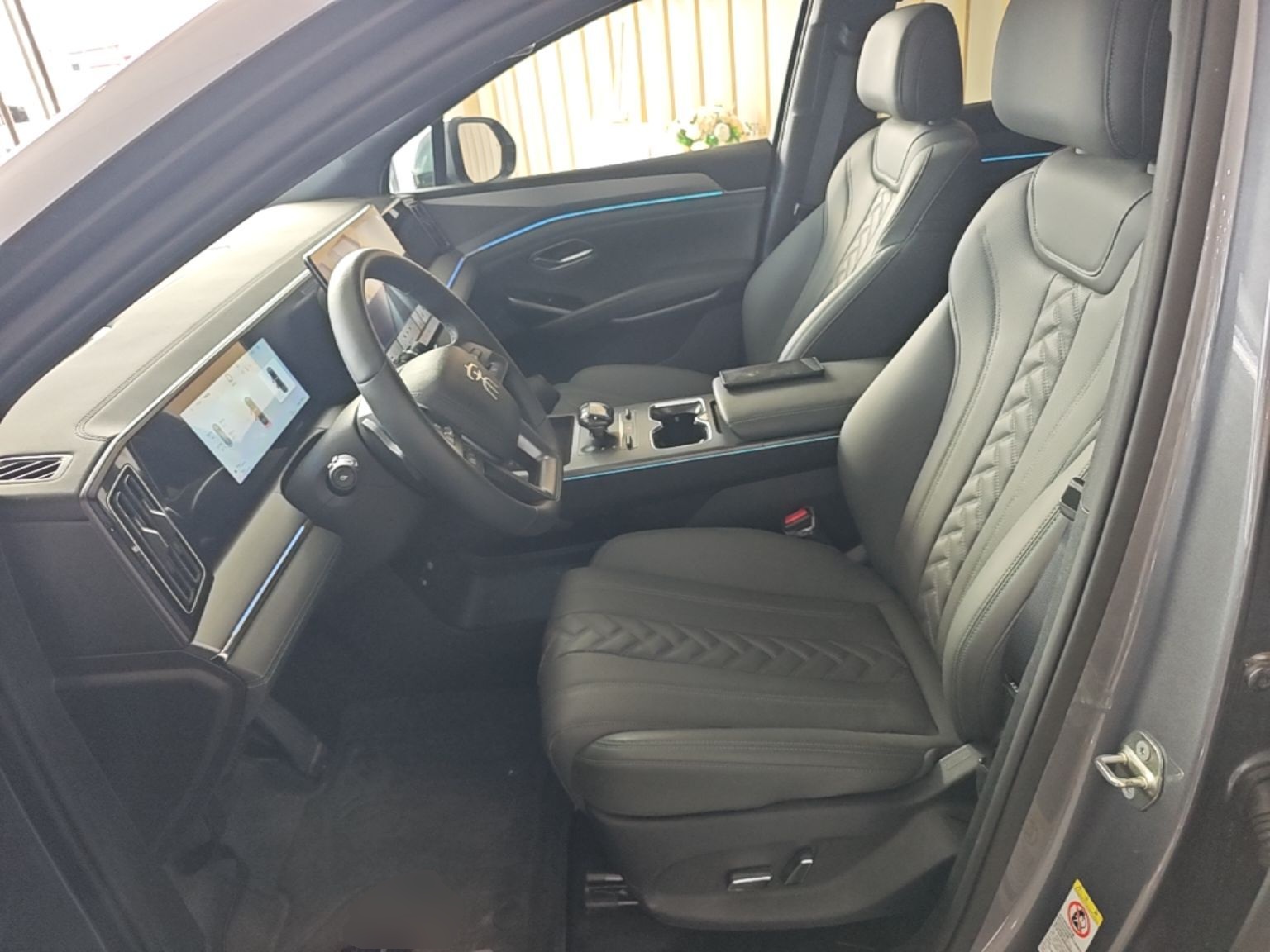 BYD Song L DM-i 2025 Intelligent Driving Version 160 km Beyond-Range Type — снимка 17