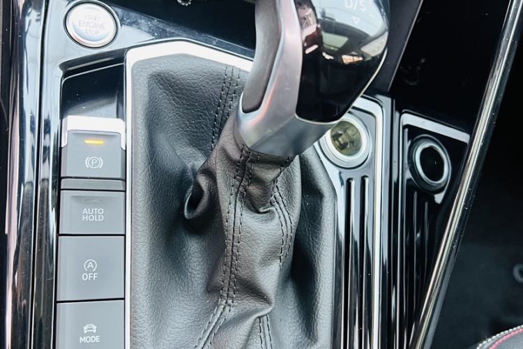 Used Volkswagen Tayron 2019 330TSI Two-Wheel-Drive Luxury Version China V Emission Standard