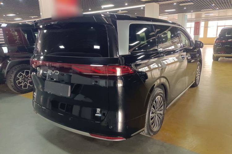 Used BYD Xia 2025 DM-i 1.5T 180km Beyond Edition
