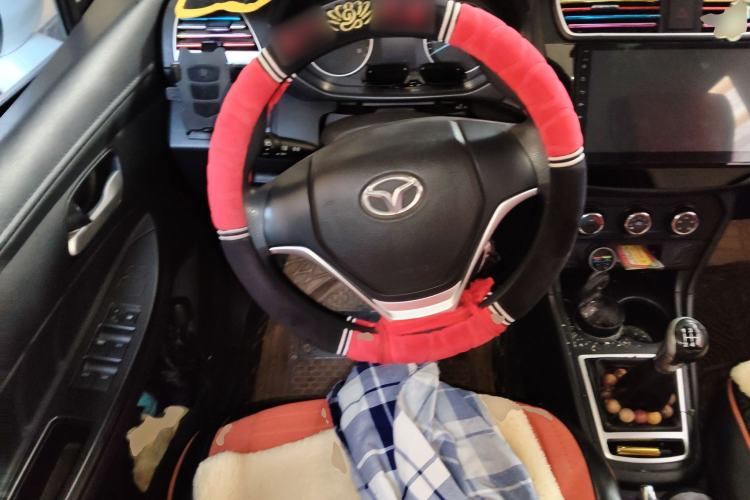 Used FAW Yingzhi 727 2016 1.5L Standard Edition Steering Wheel