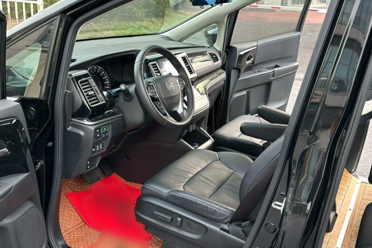 Used Honda Elysion 2019 2.0L Hybrid Luxury Edition