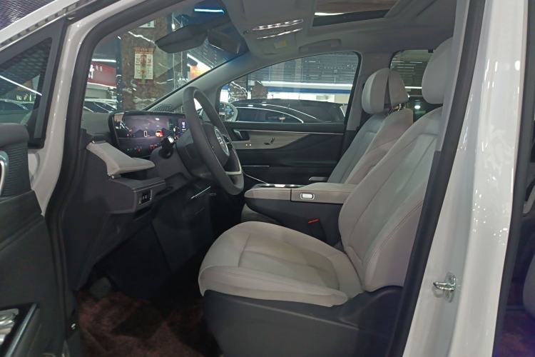 Used Buick GL8 2025 Lu Zun Deluxe Edition
