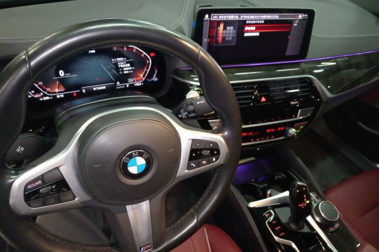 Used BMW 5 Series 2022 Restyled 525Li M Sport Package Center Console