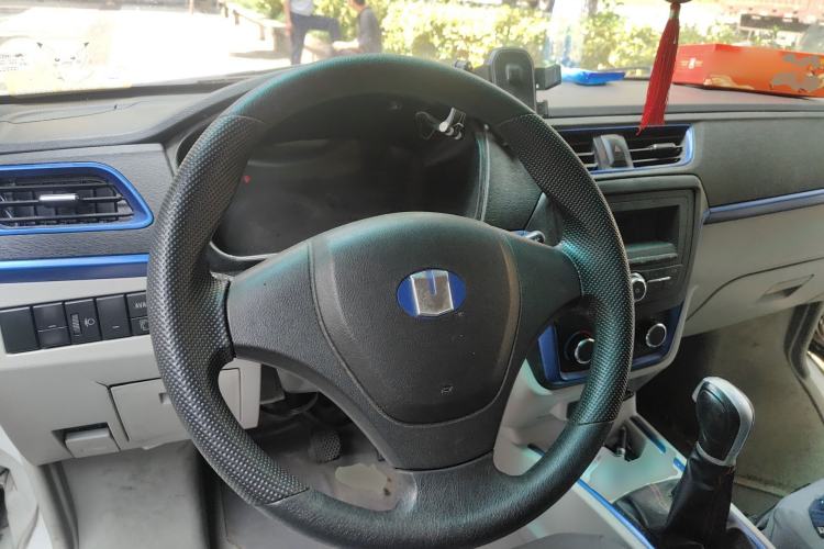 Used Farizon E5 2022 E5L Pure Electric Van with Guoxuan 39.9 kWh Steering Wheel