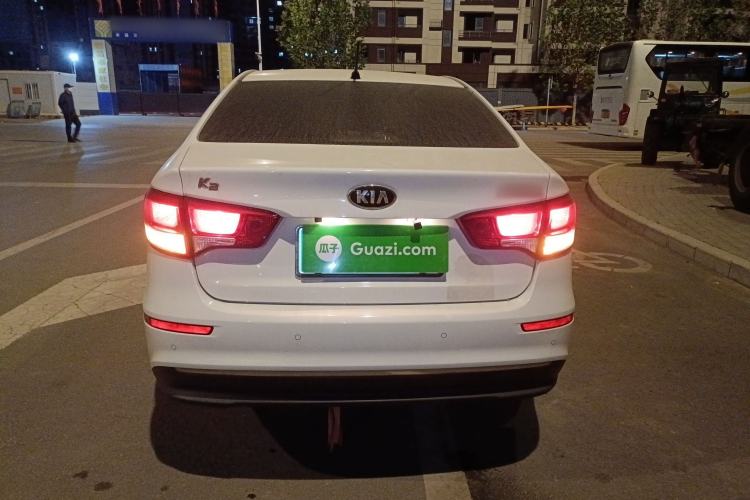 Used Kia K2 2015 Sedan 1.4L MT GLS
