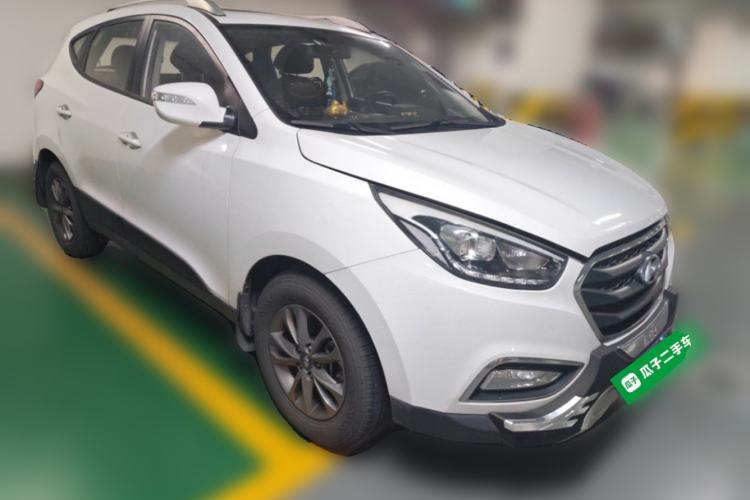 Used Hyundai ix35 2015 2.0L Automatic 2WD Comfort Edition China V Standard Front Right 45 Deg