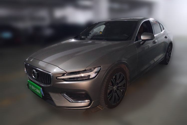 Used Volvo S60 2022 B4 Zhiyuan Luxury Edition