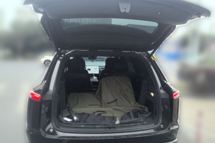 Used ONVO Luxeed L90 2025 Model—Max Six-Seater Version