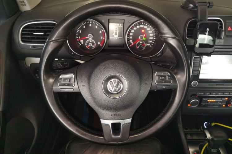 Used Volkswagen Golf 2010 1.4 TSI Automatic Luxury Model