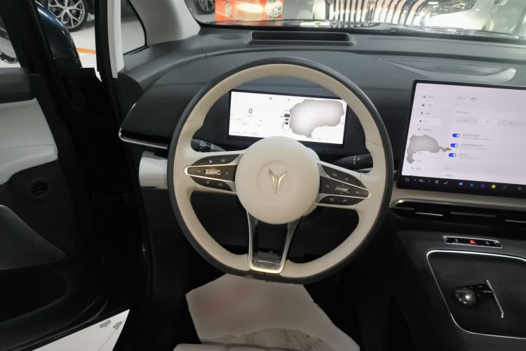 Used VOYAH Dream 2025 PHEV Four-Wheel-Drive Flagship Kunpeng Edition
